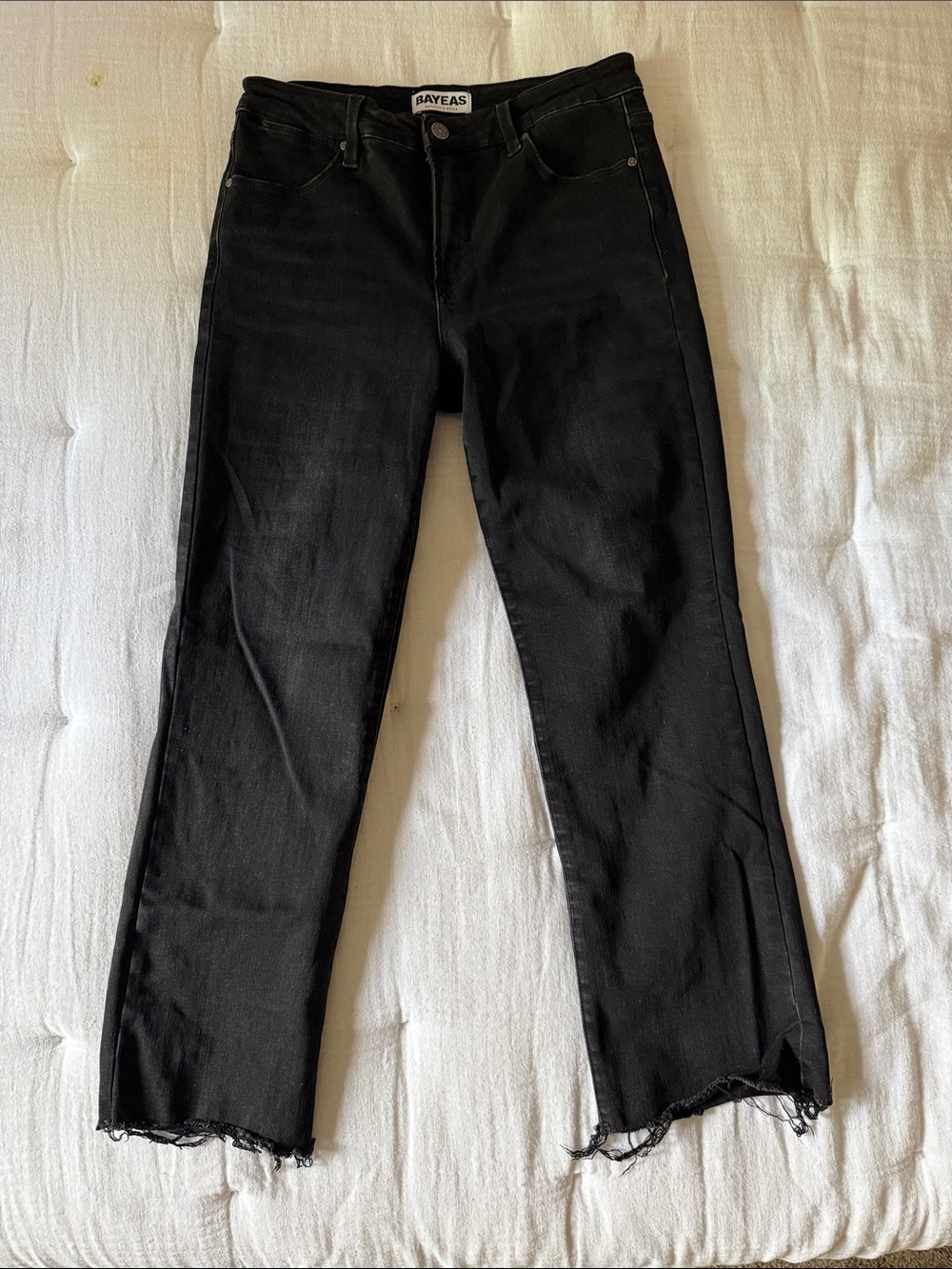 BAYEAS Black Straight-Leg Jeans